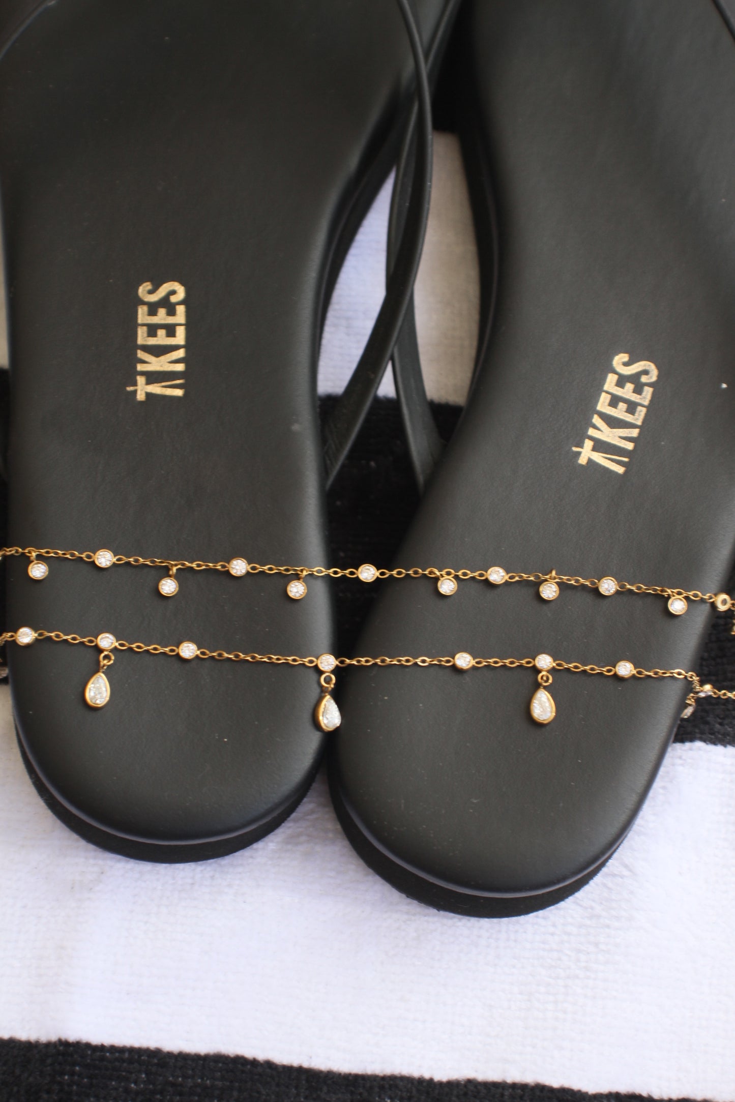 Sira anklet