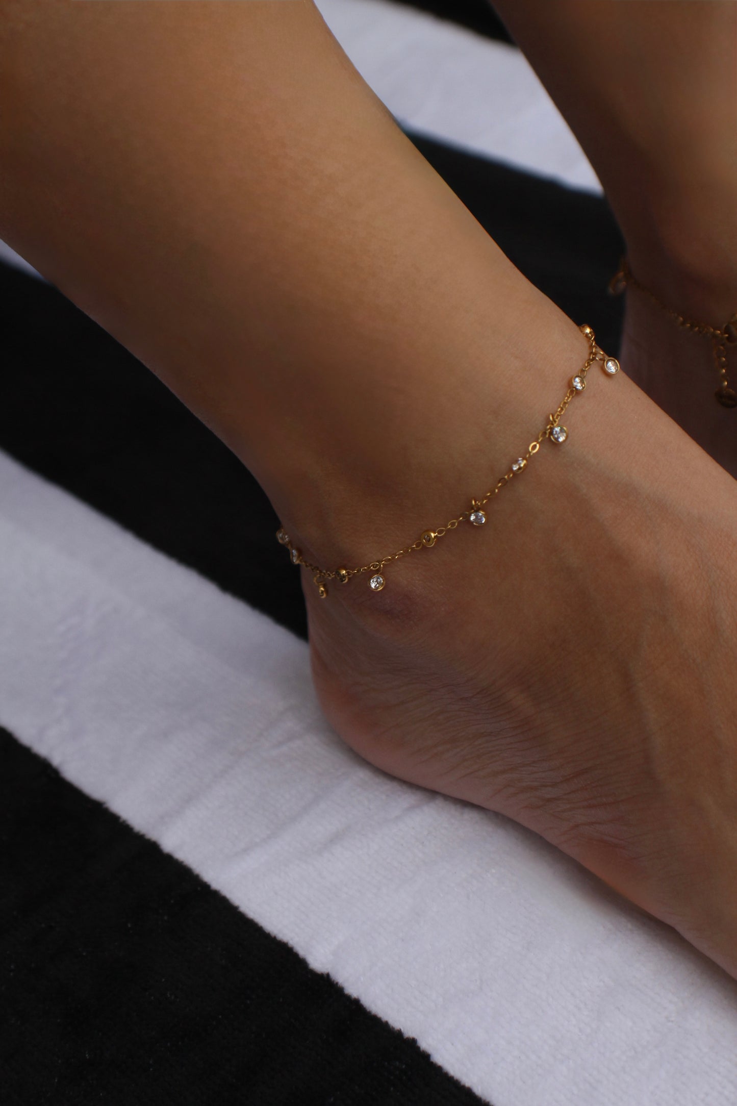 Sira anklet